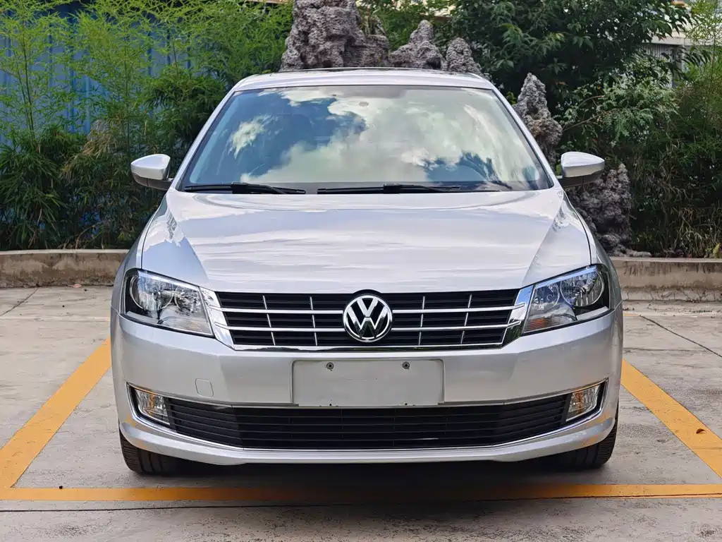 Volkswagen Lavida — миниатюра 2