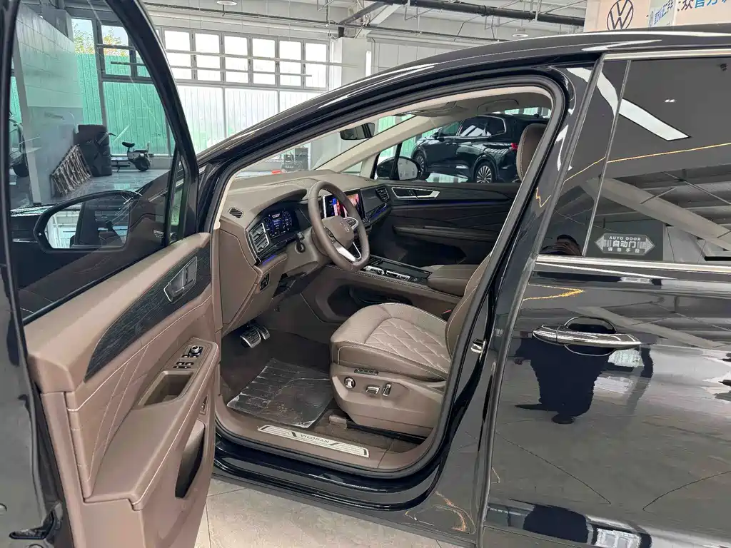 Volkswagen Viloran — миниатюра 9