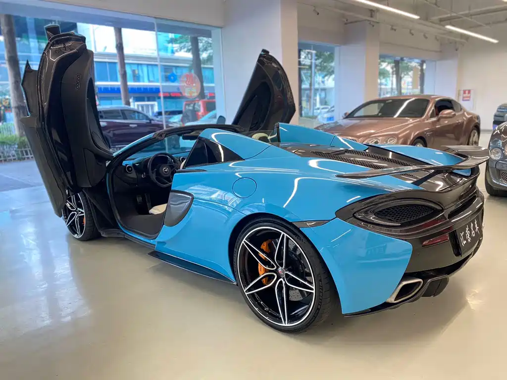 MCLAREN  570