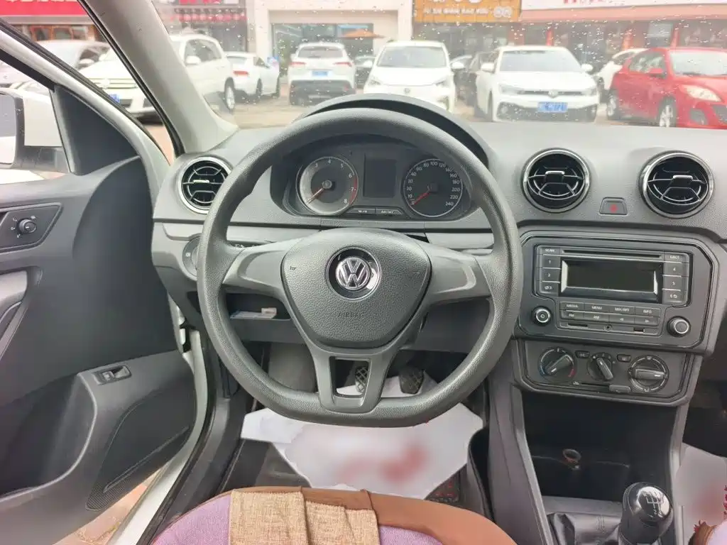 Volkswagen Jetta — миниатюра 3