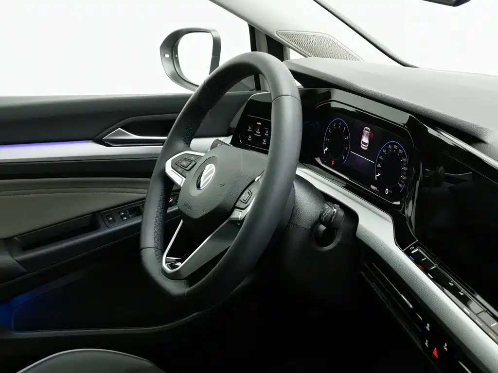 Volkswagen Golf — миниатюра 22
