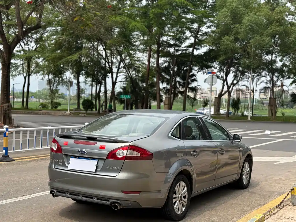 Ford Mondeo - 2011 2.3L Fashion