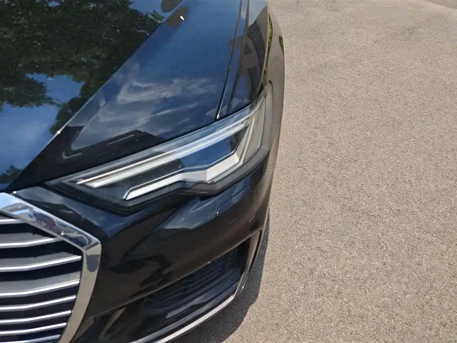 Audi A6L 2022 40 TFSI Luxury