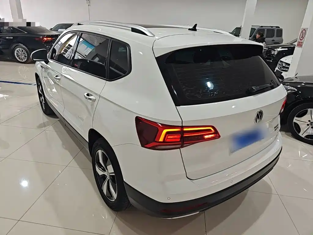 Volkswagen Tharu — миниатюра 5