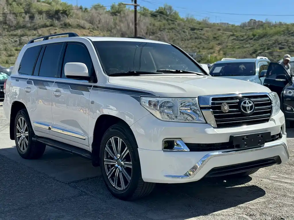 Toyota Land Cruiser 2010 4.7L AT VX
