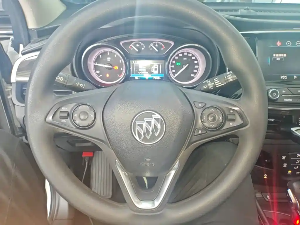 Buick Envision Plus — миниатюра 11