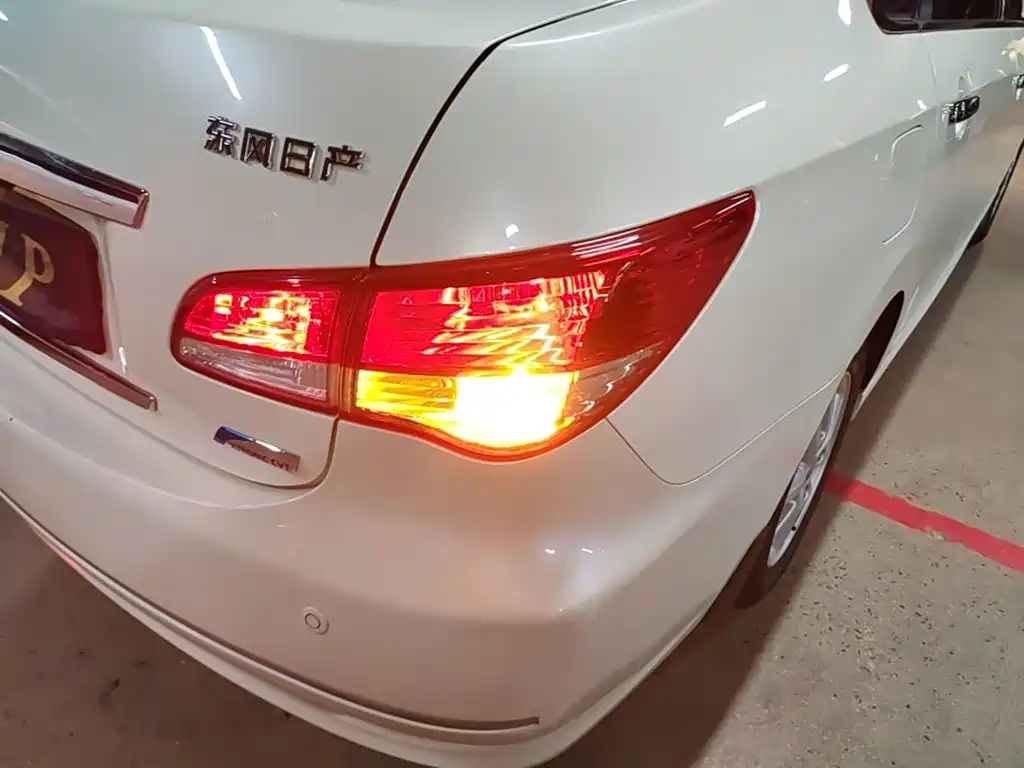 Nissan Sylphy — миниатюра 8