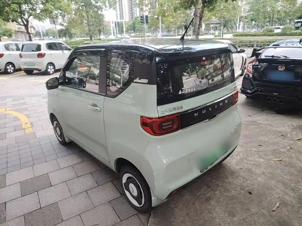 Wuling MINIEV — миниатюра 5