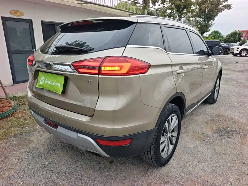 Geely Boyue — миниатюра 7