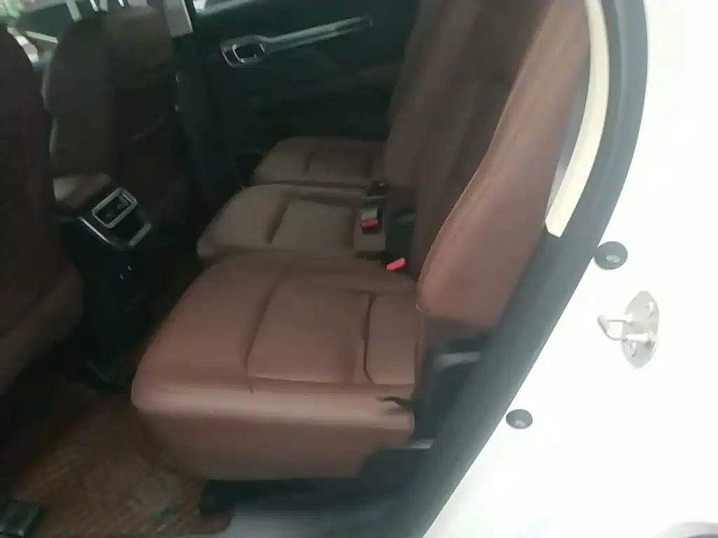 Geely Haoyue — миниатюра 17