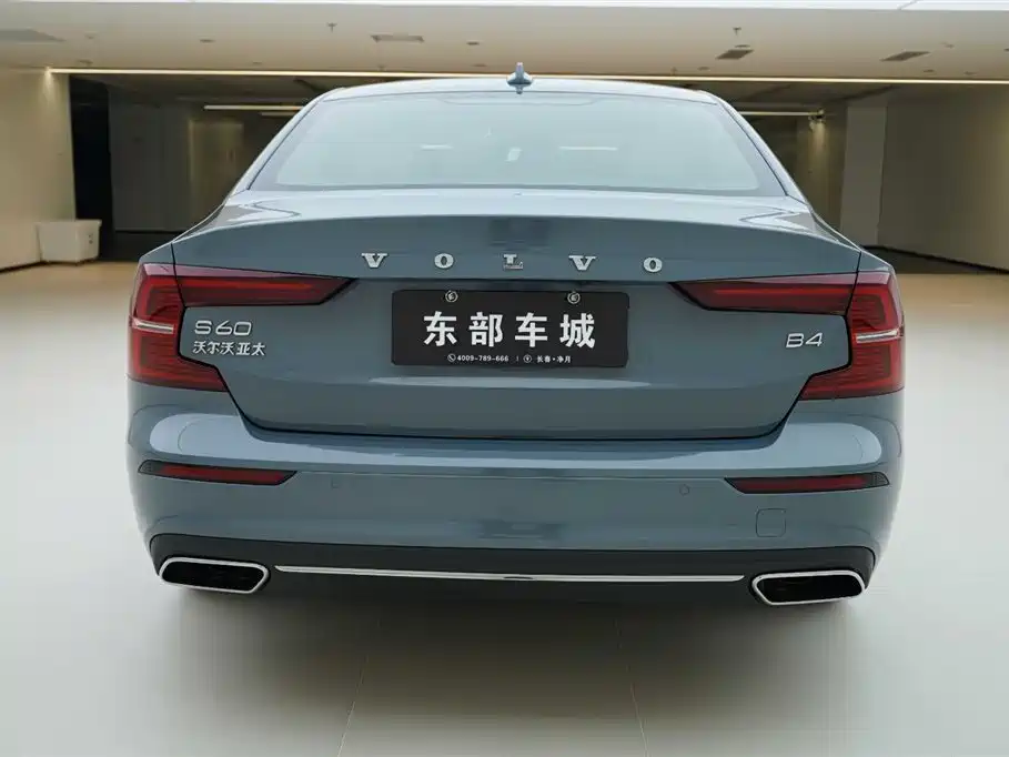 Volvo S60 2022 B4 Luxury