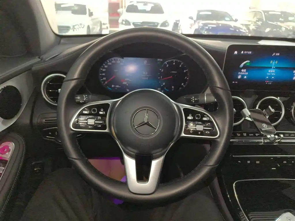 Mercedes-Benz GLC 2020 GLC 260 4MATIC SUV
