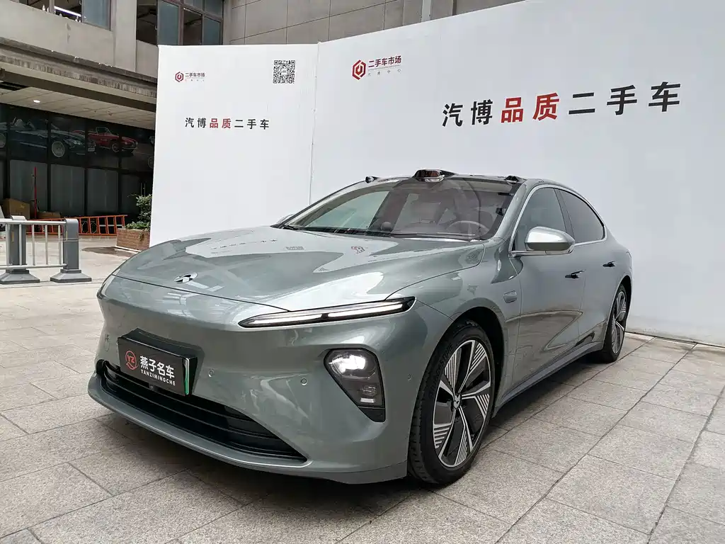 NIO ET7
