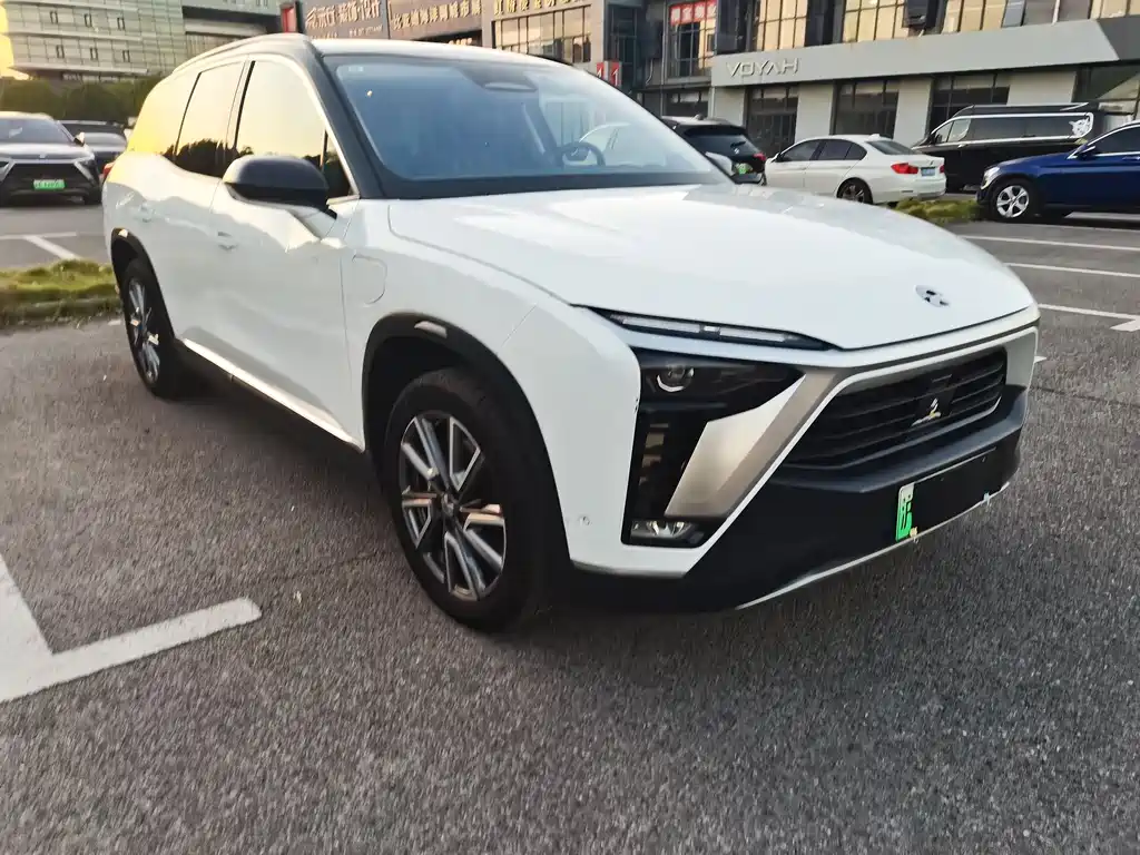 NIO NIO ES8