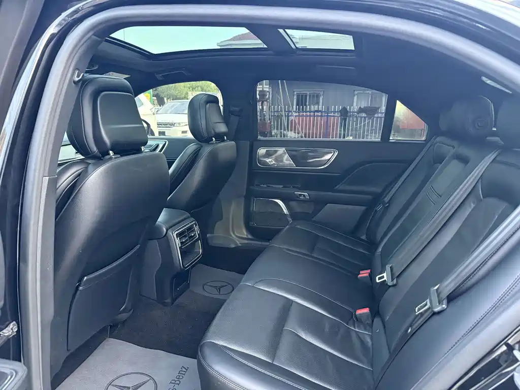 Lincoln Continental — миниатюра 5