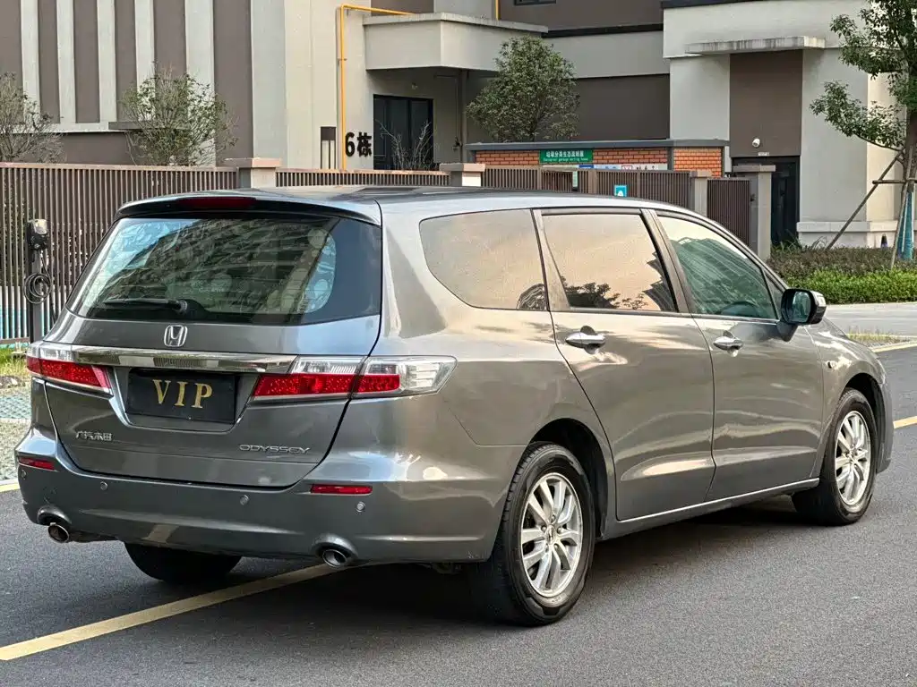 Honda Odyssey — миниатюра 4