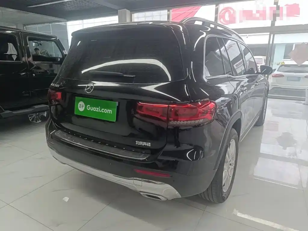Mercedes-Benz GLB — миниатюра 7