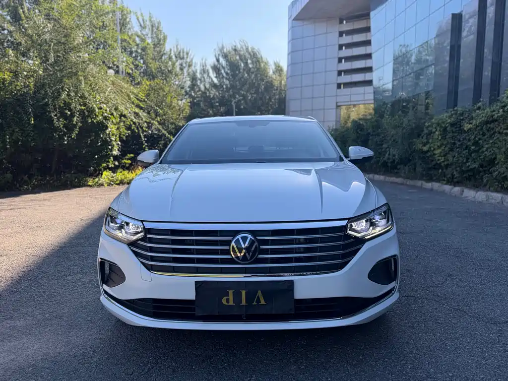 Volkswagen Lavida — миниатюра 2