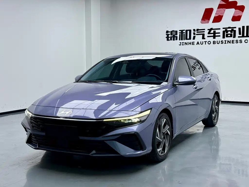 Hyundai Elantra 2024