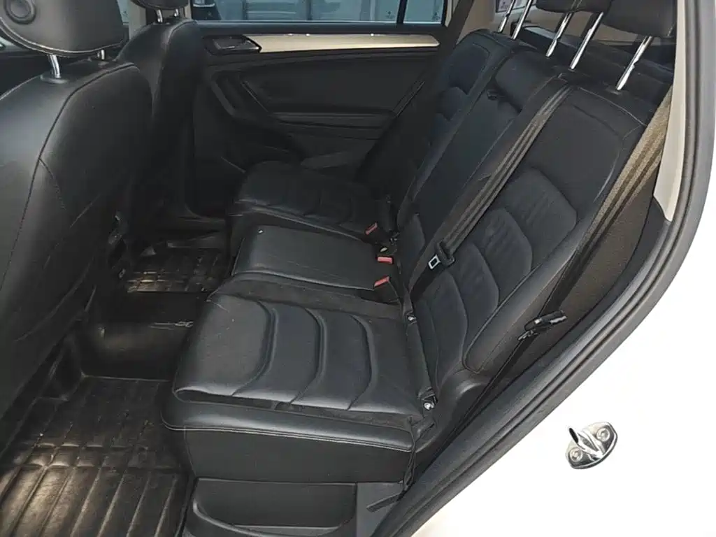 Volkswagen Tiguan L — миниатюра 17