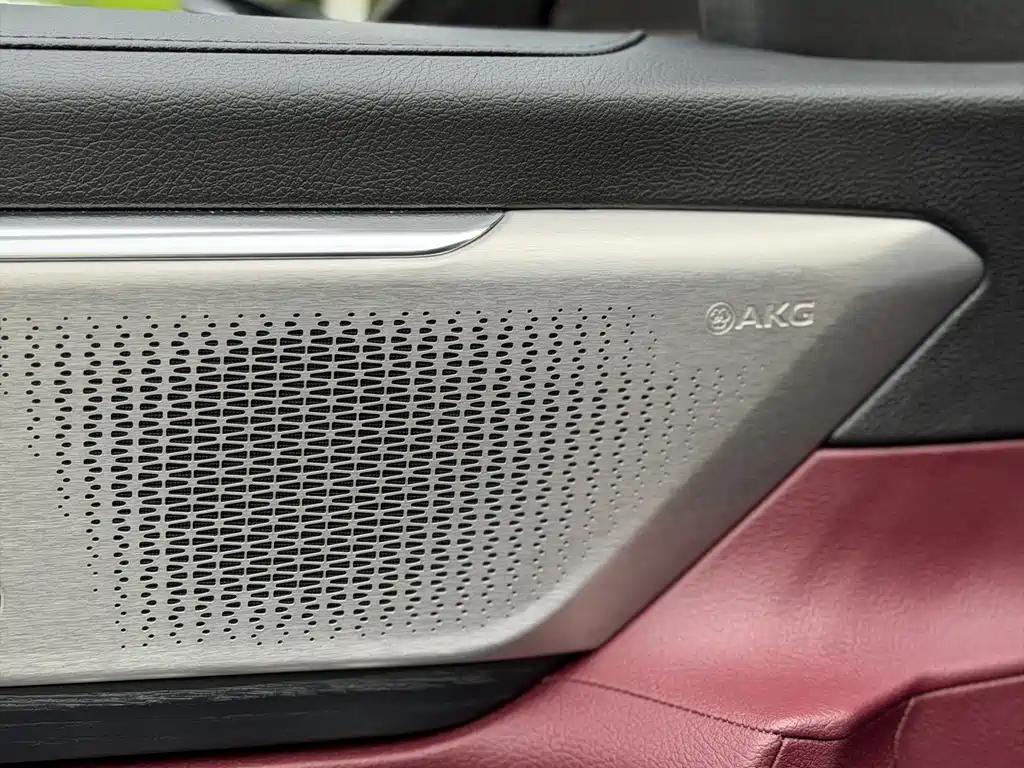 Cadillac CT6 — миниатюра 10