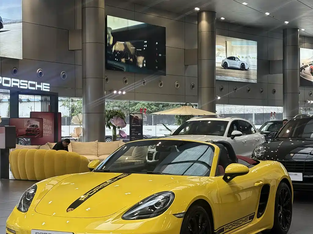 Porsche 718 2022 Boxster 2.0T