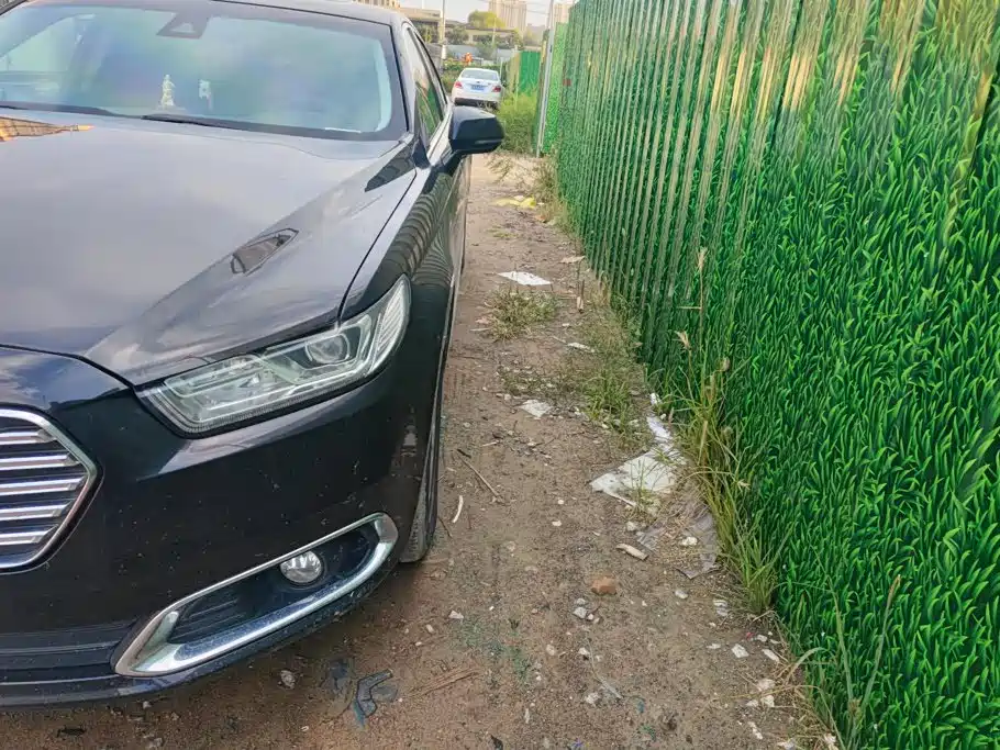 Ford Taurus — миниатюра 5