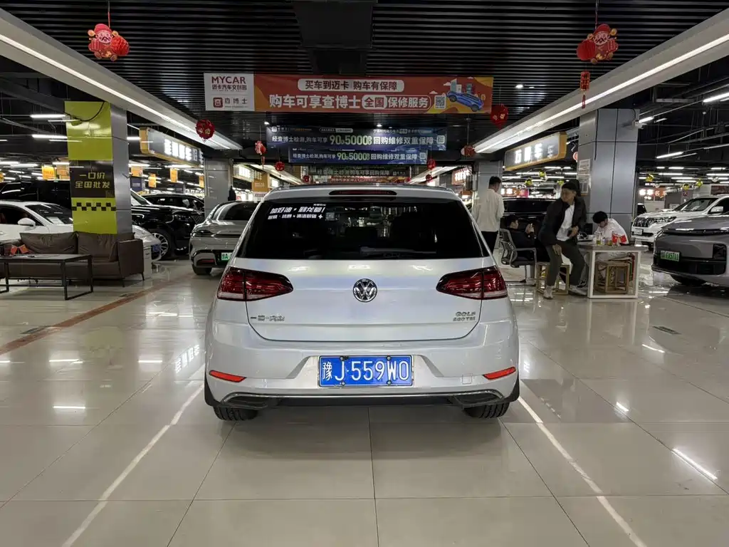 Volkswagen Golf 2018 230TSI AT Comfort