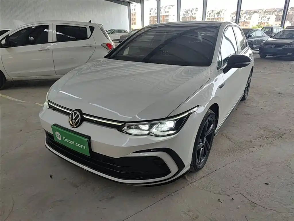 Volkswagen Golf 2022