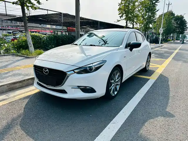 MAZDA 3 ANGKESAILA