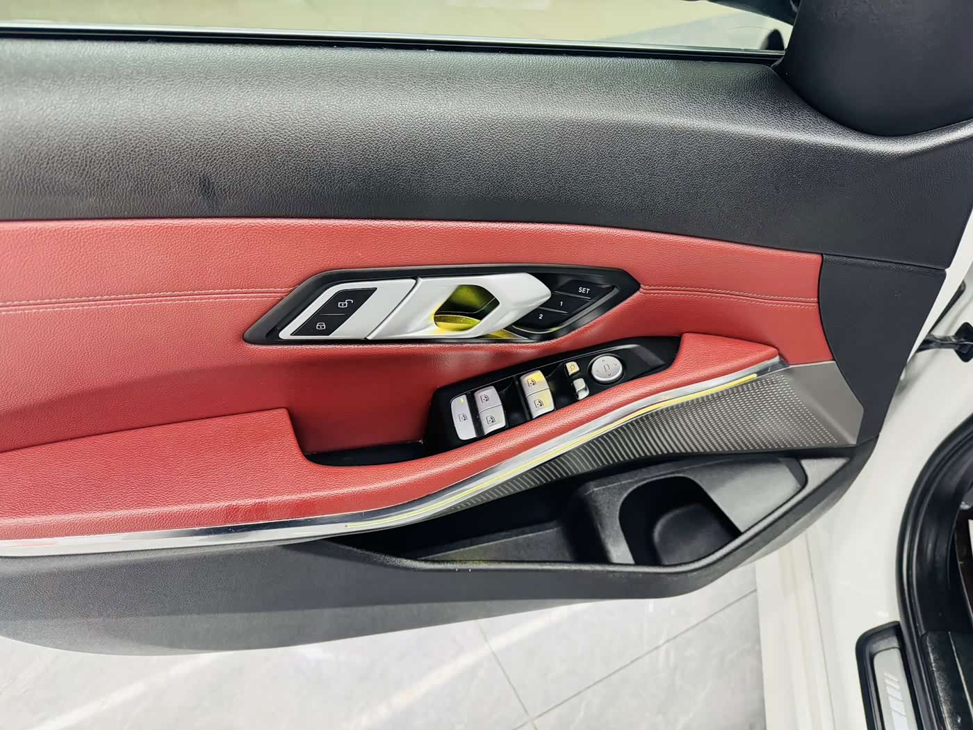 BMW 3 Series 2.0 л 2023 г. Белый, пробег 34000 км