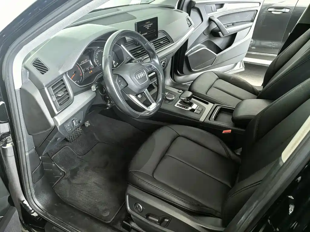 Audi Q5L — миниатюра 4
