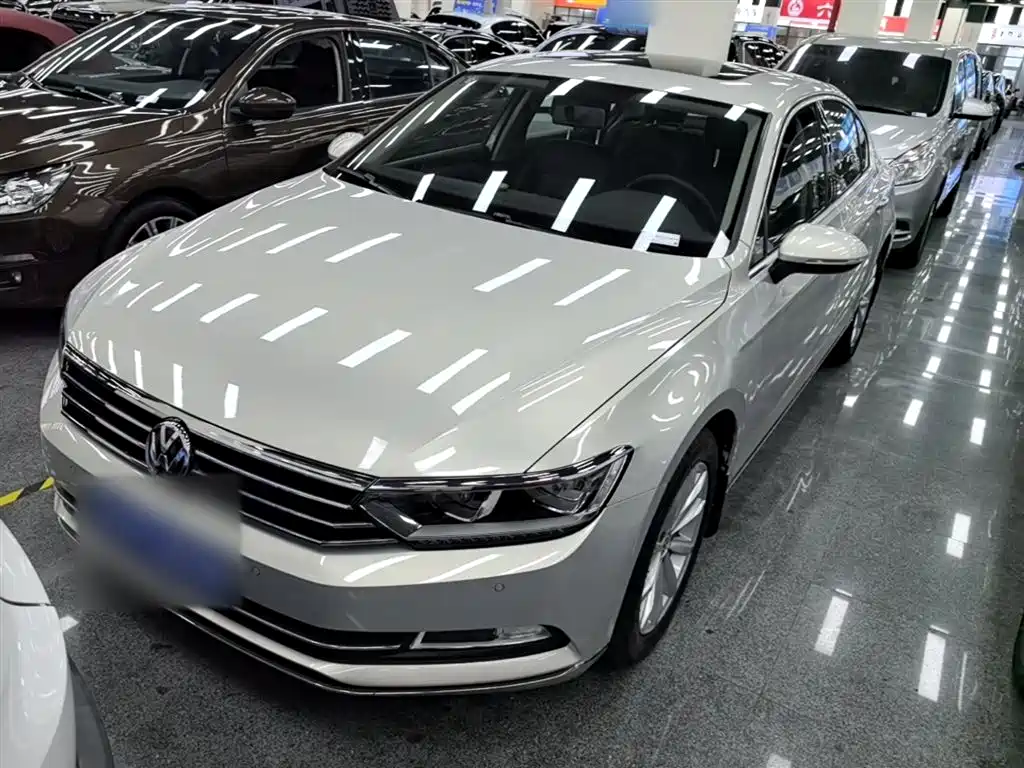 Купить Volkswagen Magotan
