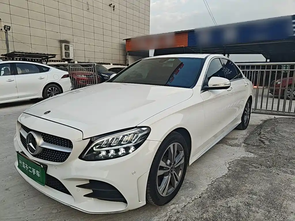 Mercedes-Benz C-Class — миниатюра 2