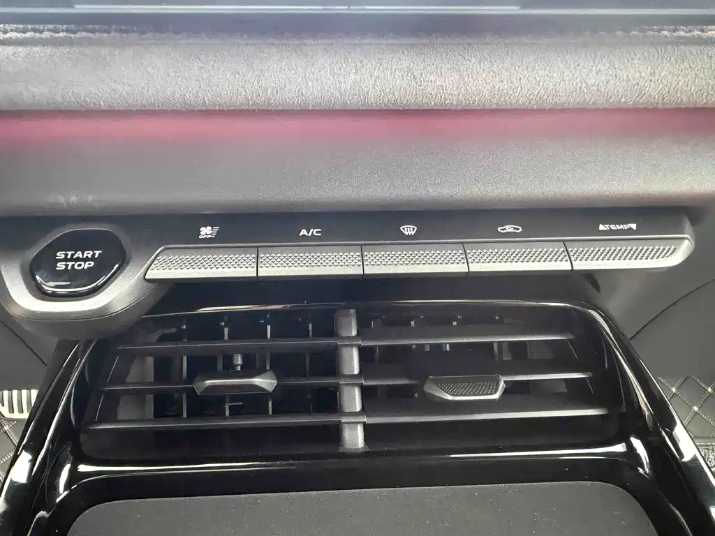 Changan UNI-V — миниатюра 19