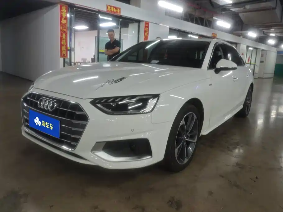 奥迪A4L 2020款 40 TFSI 时尚致雅型 2021