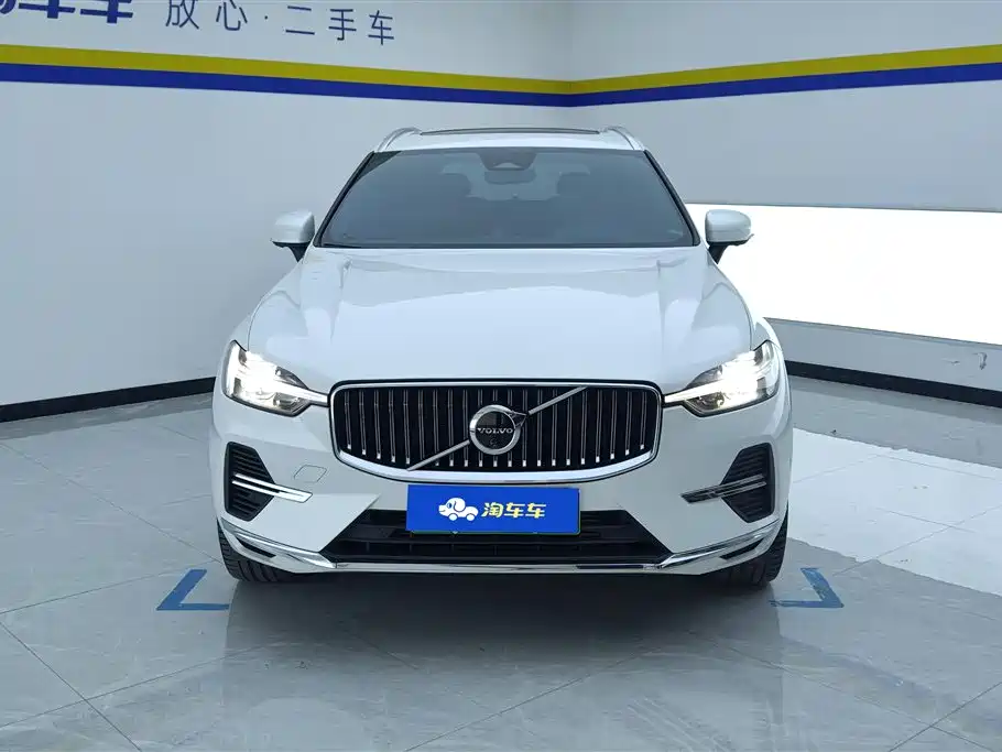 VOLVO XC60 PLUG IN HYBRID