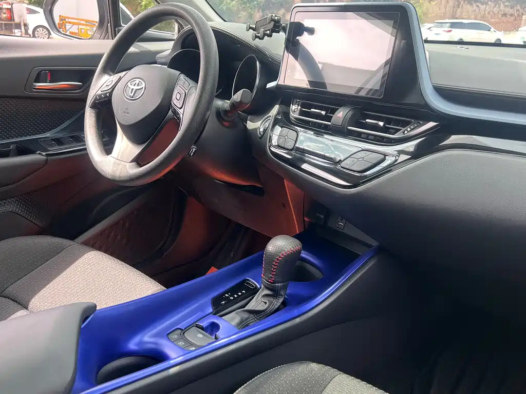 Toyota IZOA — миниатюра 14