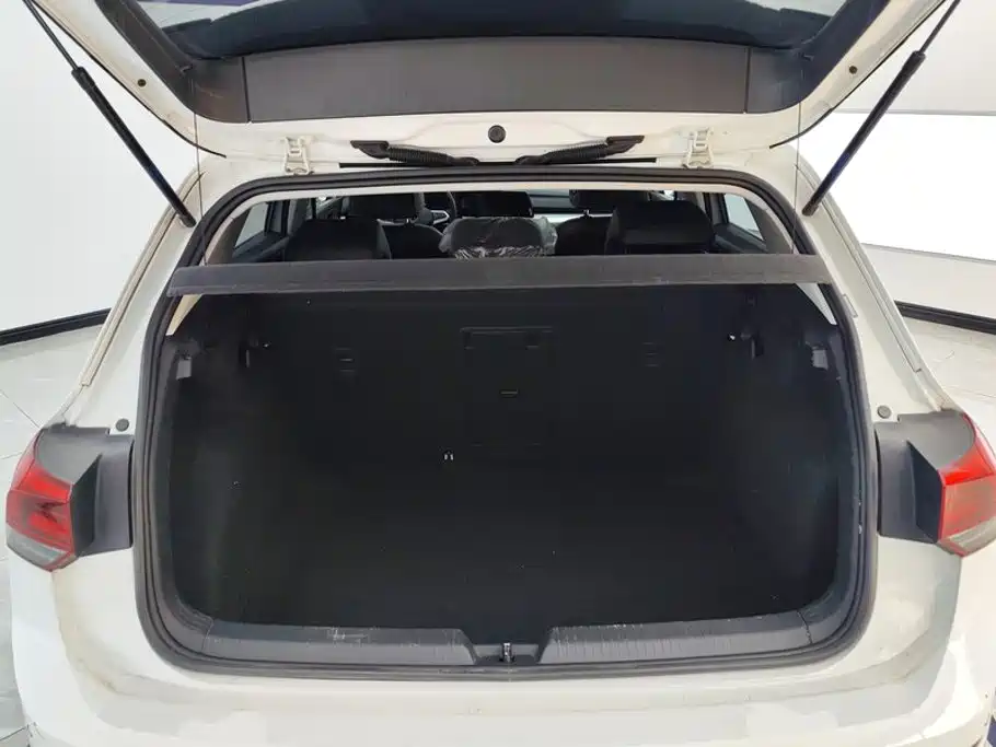 Volkswagen Golf — миниатюра 4