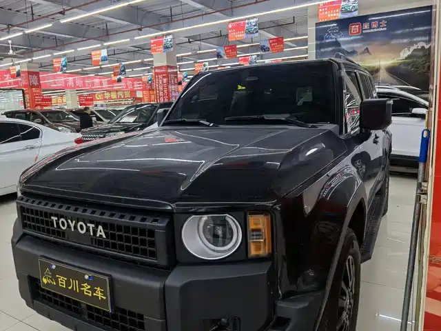 TOYOTA PRADO 2024