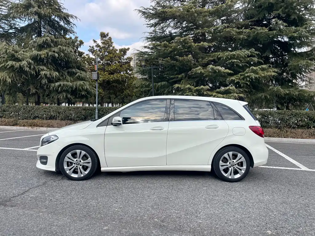 MERCEDES-BENZ B CLASS