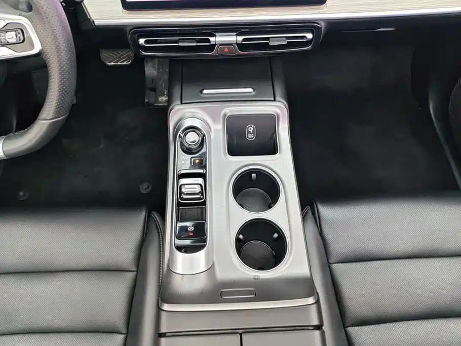 GAC Motor Trumpchi E8 — миниатюра 16