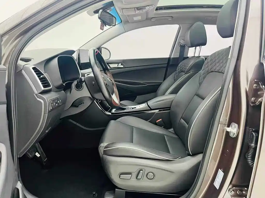 Hyundai Tucson — миниатюра 7