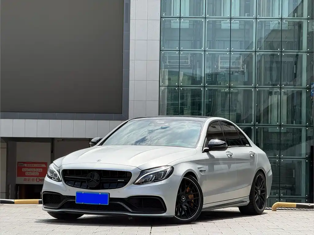 Купить Mercedes-Benz C-Class AMG