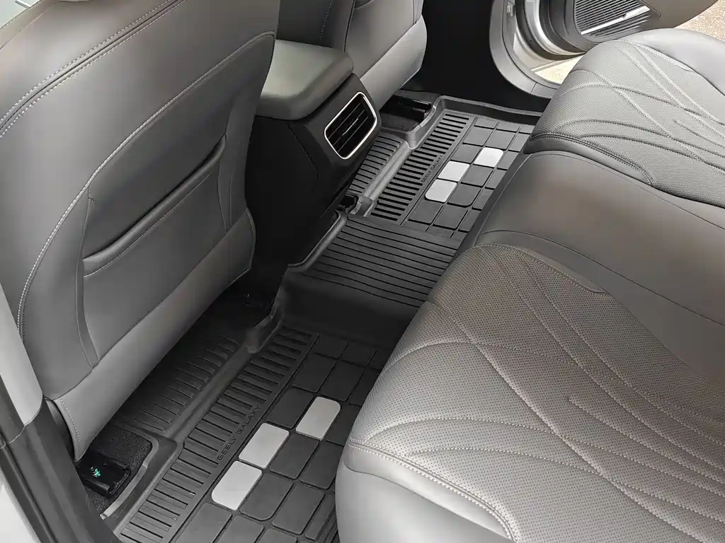 GEELY GALAXY GALAXY L6