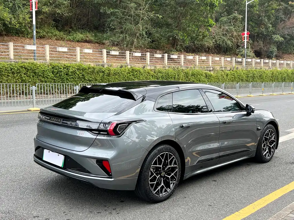 ZEEKR EXTREME KRYPTON 001