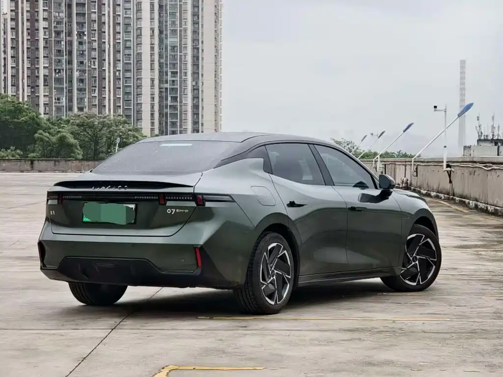 Lynk & Co 07 EM-P 2024 EM-P 126 Halo