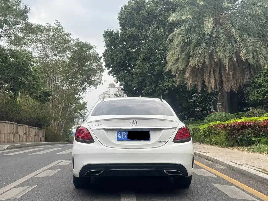 MERCEDES-BENZ C CLASS