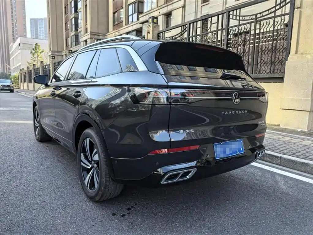 Volkswagen Tavendor 2026 380TSI R-Line