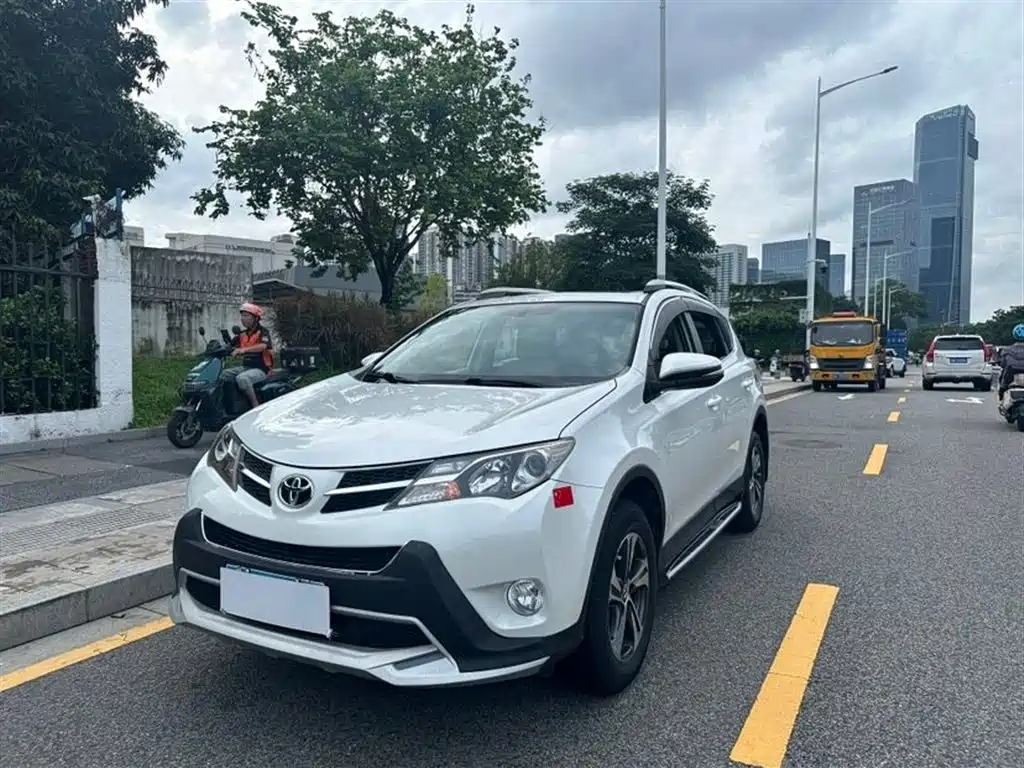 Купить Toyota RAV4